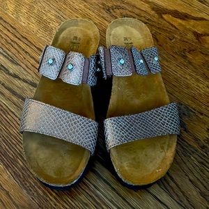 Naot womans sandals